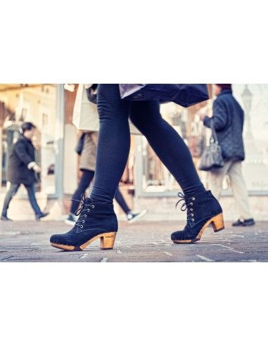 STIVALE CON SOTTOPIEDE E SUOLA IN LEGNO, PELLE...