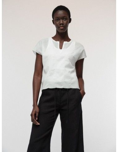 BLUSA SMANICATA RICAMATA IN COTONE BIOLOGICO