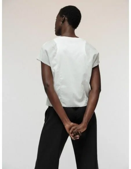 BLUSA SMANICATA RICAMATA IN COTONE BIOLOGICO