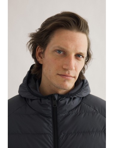 PIUMINO UOMO IN POLIESTERE RICICLATO VEGAN E...