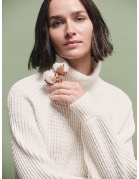 MAGLIONE IN COTONE BIOLOGICO A COSTE CON COLLO ALTO