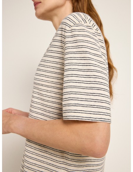 T-SHIRT IN CANAPA E COTONE BIO A RIGHE CON SCOLLO "V"