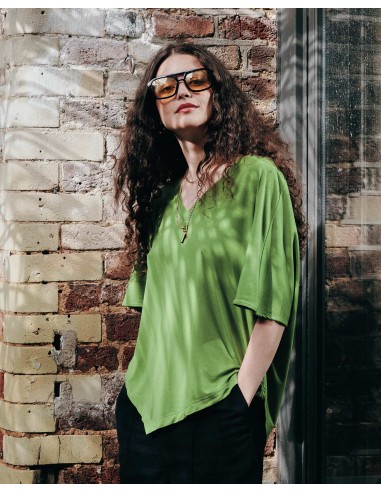 T-SHIRT ASIMMETRICA IN MODAL "ARIA"