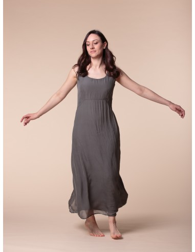 ABITO IN SETA "HONNA"