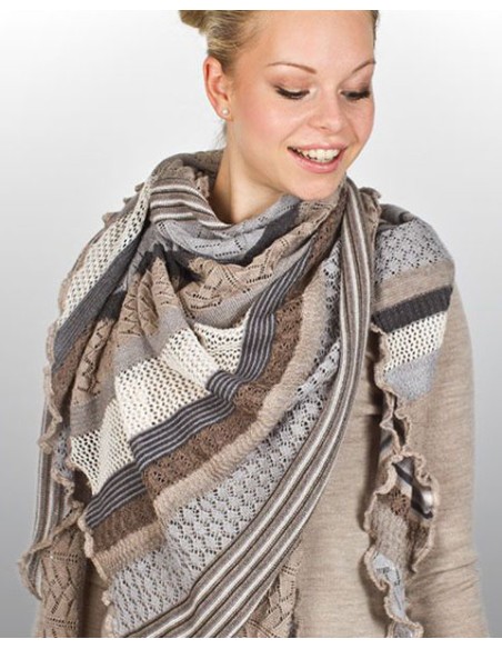 STOLA TRIANGOLARE IN LANA MERINO 100X200 "KYRA"