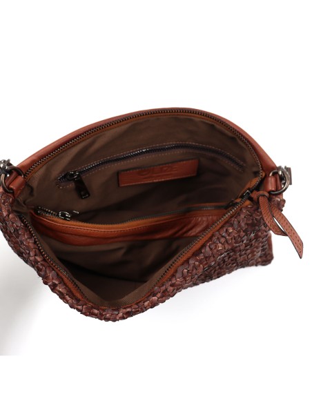 BORSA BUSTINA MEDIA IN PELLE DI VITELLO INTRECCIATA "GROOVE"