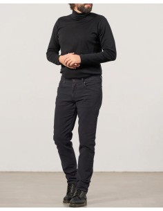 PANTALONE SLIM FIT IN VELLUTO DI COTONE BIOLOGICO "FINN"...