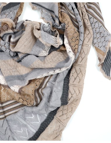 STOLA TRIANGOLARE IN LANA MERINO 100X200 "KYRA"