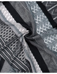 STOLA TRIANGOLARE IN LANA MERINO 100X200 "KYRA" - GRIGIO 2