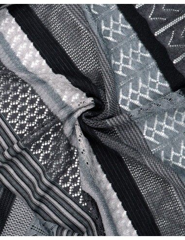 STOLA TRIANGOLARE IN LANA MERINO 100X200 "KYRA"