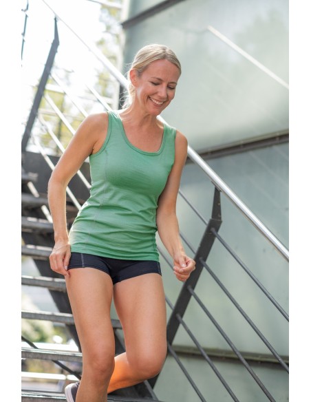 CANOTTA TERMICA IN LANA-SETA PER LO SPORT CON SPALLA LARGA