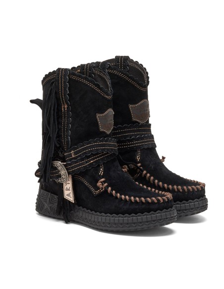 STIVALE INDIANINO CON FRANGE IN PELLE SCAMOSCIATA "ARYA"