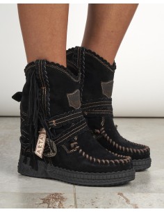 STIVALE INDIANINO CON FRANGE IN PELLE SCAMOSCIATA "ARYA"... 2