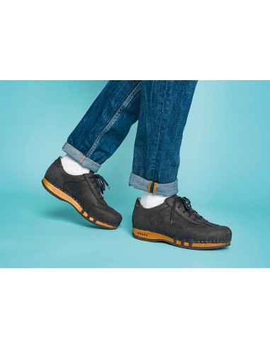 SNEAKERS UOMO IN LEGNO E PELLE