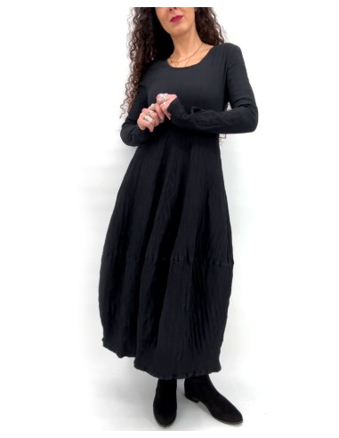 ABITO IN SETA INCRESPATA DOPPIATA AD EFFETTO...