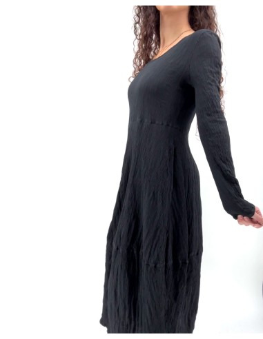 ABITO IN SETA INCRESPATA DOPPIATA AD EFFETTO...