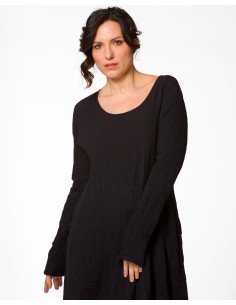 ABITO IN SETA INCRESPATA DOPPIATA AD EFFETTO PLISSÉ...