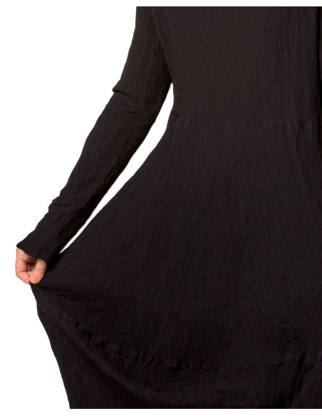 ABITO IN SETA INCRESPATA DOPPIATA AD EFFETTO PLISSÉ “LUSTA”