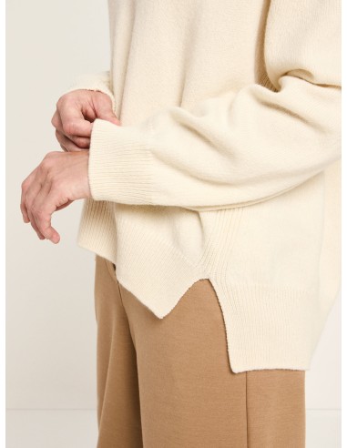 MAGLIONE SCOLLO A "V" IN LANA E COTONE BIO