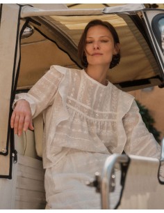 CAMICIA RICAMATA CON VOLANT IN COTONE BIOLOGICO