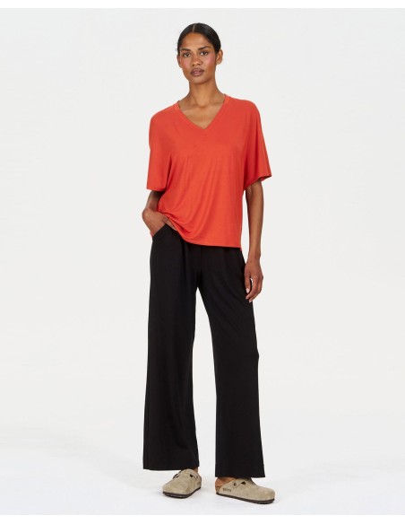 T-SHIRT CON SCOLLO A "V" IN MODAL "DHALIA"