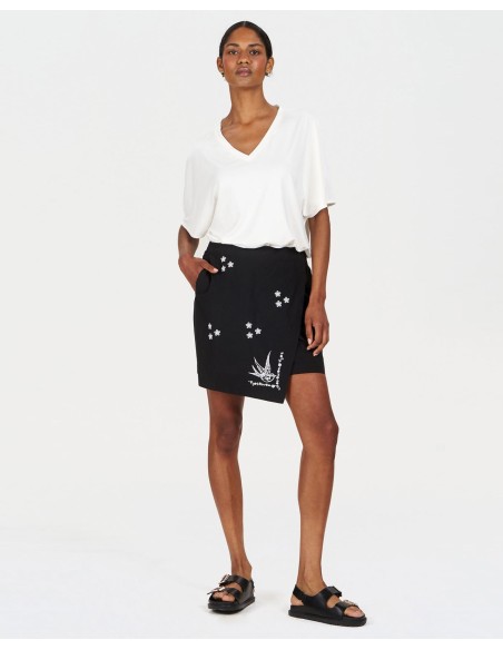 T-SHIRT CON SCOLLO A "V" IN MODAL "DHALIA"